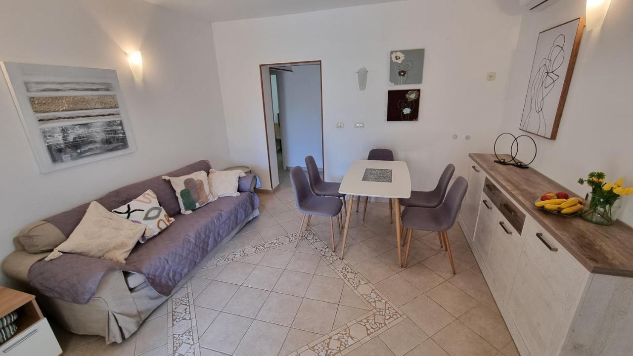 App Carla Apartment Novigrad  Bagian luar foto