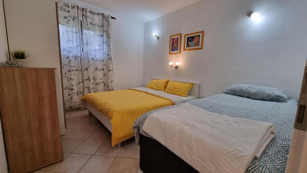 App Carla Apartment Novigrad  Bagian luar foto
